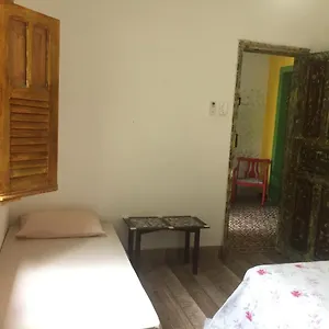 gira-arte-hostel.hotels-in-recife.com/